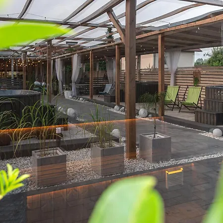 Old Tree Village & Restaurant База отдыха *