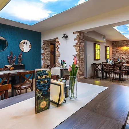 Old Tree Village & Restaurant Village de vacances