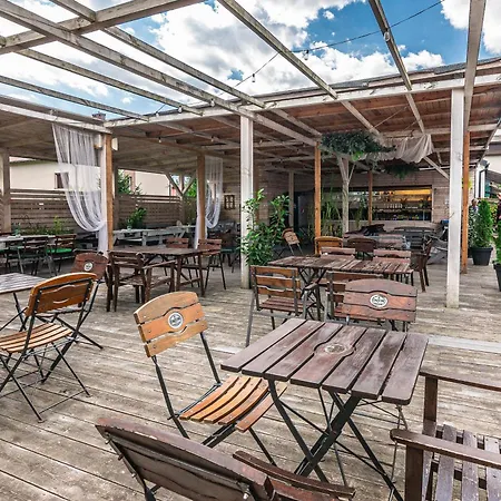 Old Tree Village & Restaurant * Oświęcim