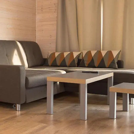 Old Tree Village & Restaurant