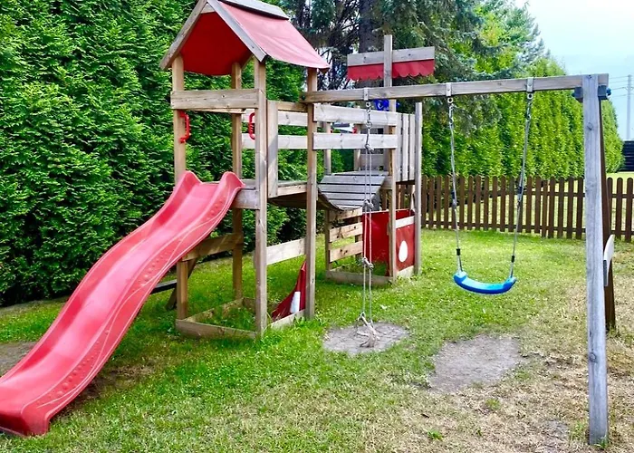 منتزه العطل Old Tree Village & Restaurant *