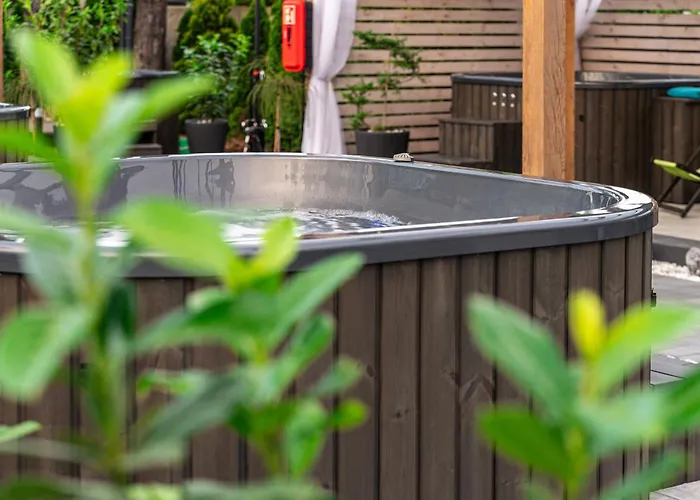 منتزه العطل Old Tree Village & Restaurant *