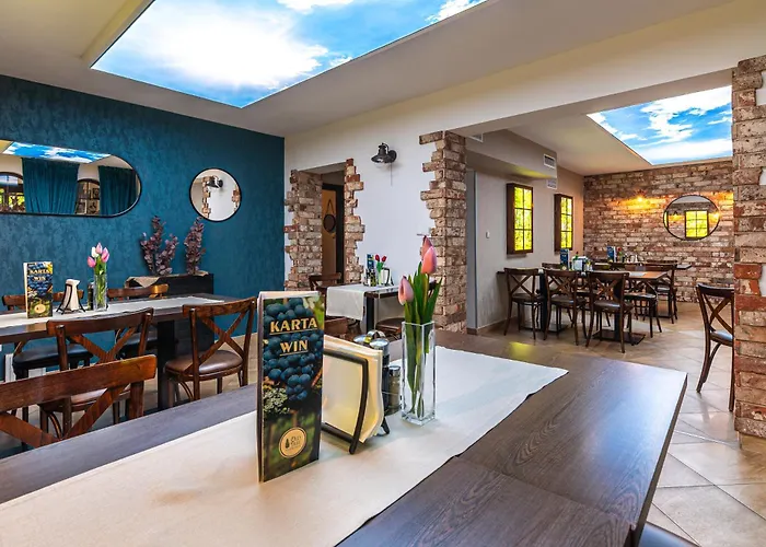 Old Tree Village & Restaurant منتزه العطل