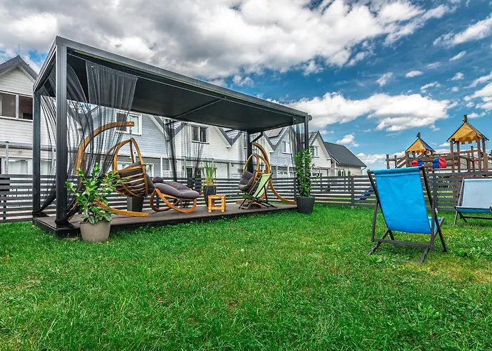 منتزه العطل Old Tree Village & Restaurant *